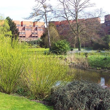 Robinson College - University Of Cambridge Exteriör bild
