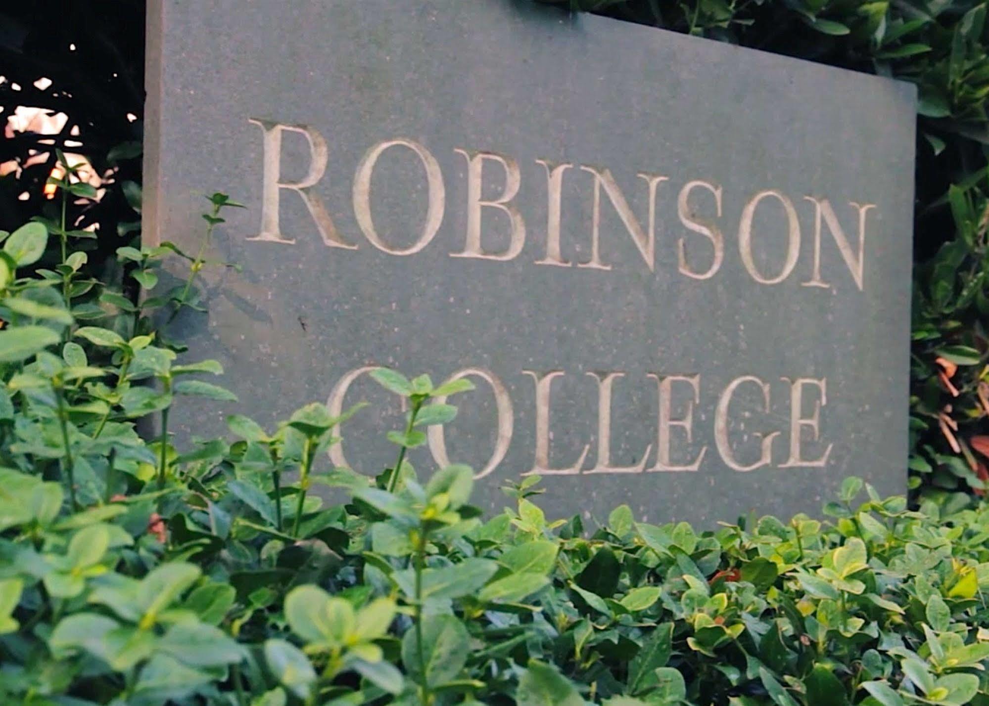 Robinson College - University Of Cambridge Exteriör bild